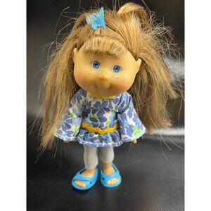 Vintage Cabbage Patch Kids Mini PVC Doll Blonde Hair Blue Floral Outfit 4 inch